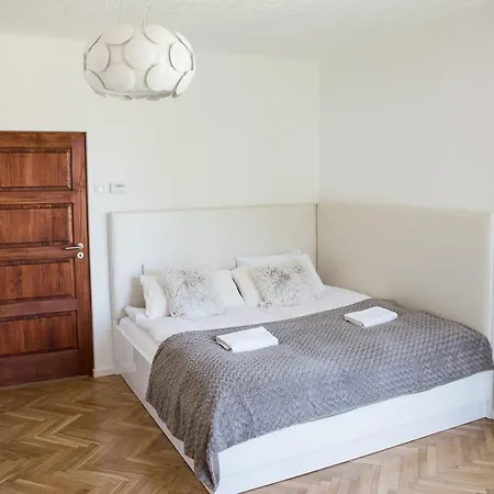 Nearto Old Town Na Ustroniu Street