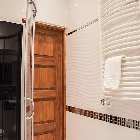 Nearto Old Town Na Ustroniu Street Apartment